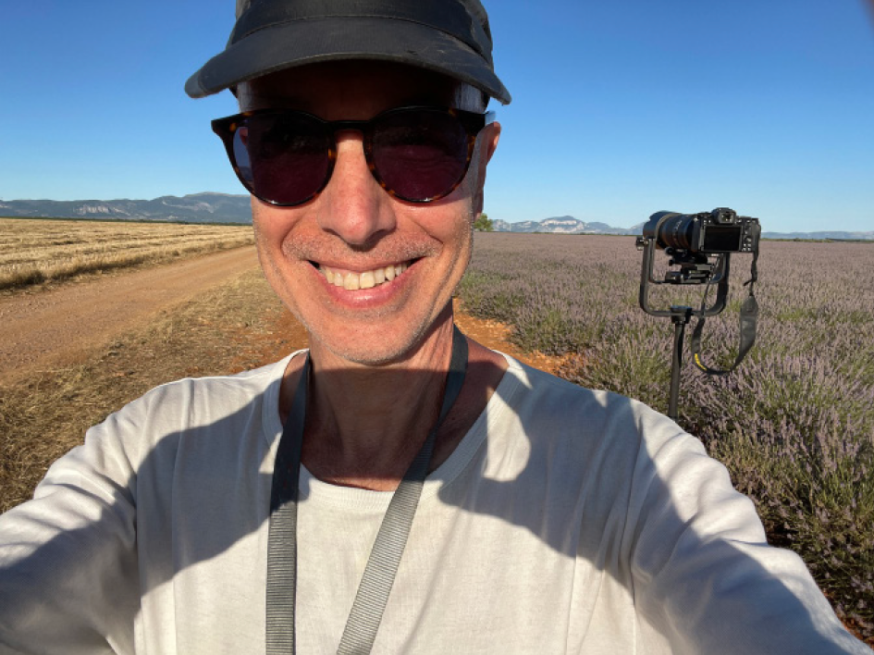 Afbeelding: Dre de Man in beeld, reviewer van de Nikkor Z DX 16-50mm f/2.8 VR