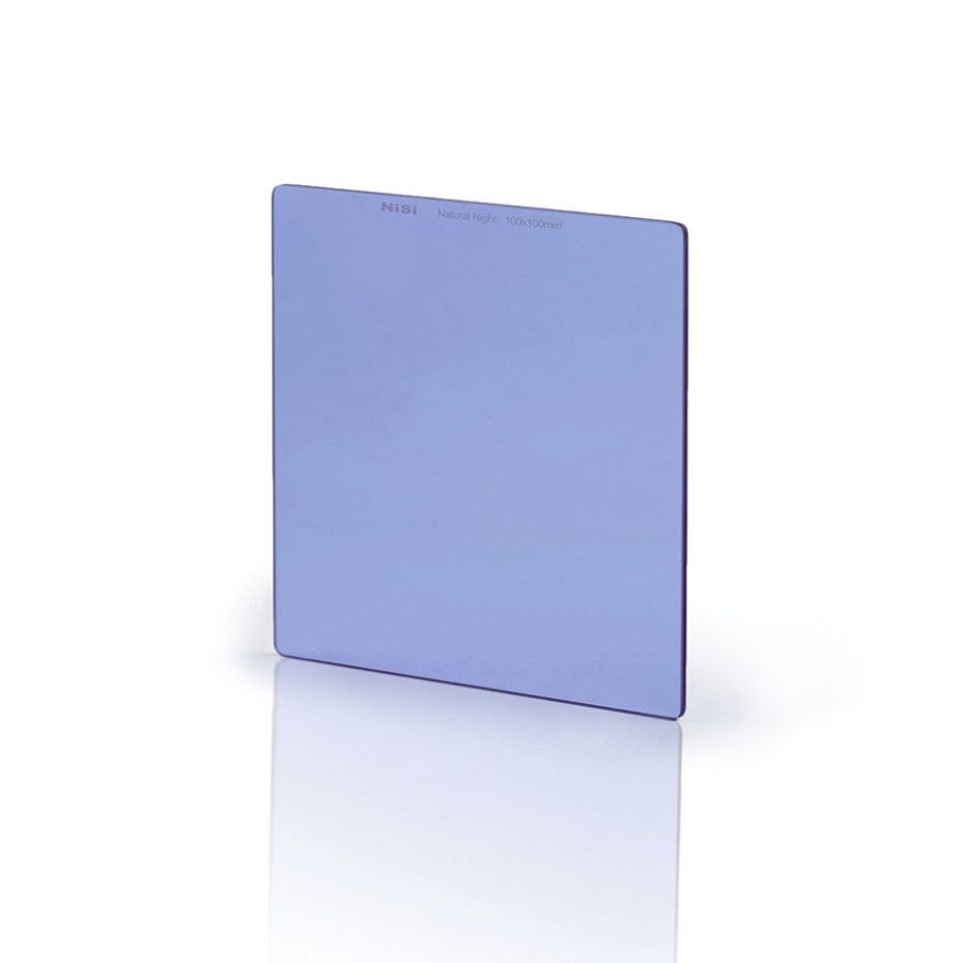 Afbeelding: Een vierkant, glazen natural night filter van het merk NiSi